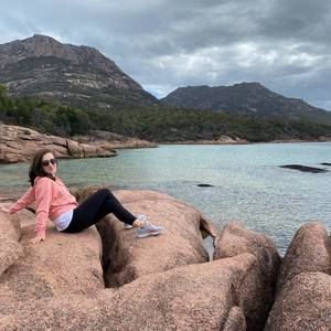 Meet your Posher, Aysu